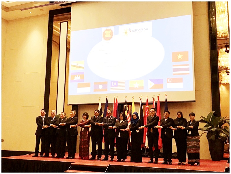 ﻿กรมบังคับคดีเข้าร่วมการประชุมเจ้าหน้าที่อาวุโสอาเซียนด้านกฎหมาย ครั้งที่ 17  The 17th ASEAN SENIOR LAW OFFICIALS MEETING (ASLOM) ณ เมืองปุตราจายา สหพันธรัฐมาเลเซีย